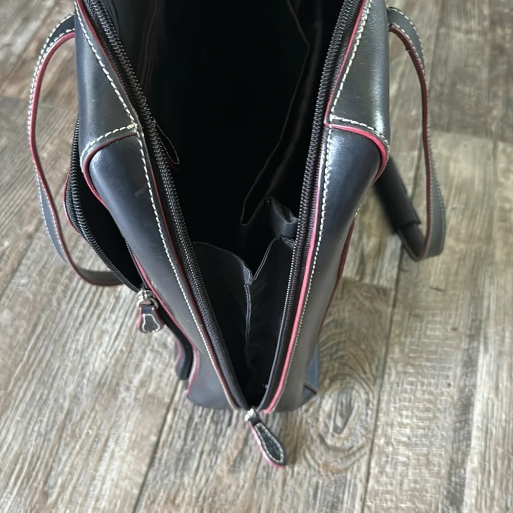 Lodis beautiful black